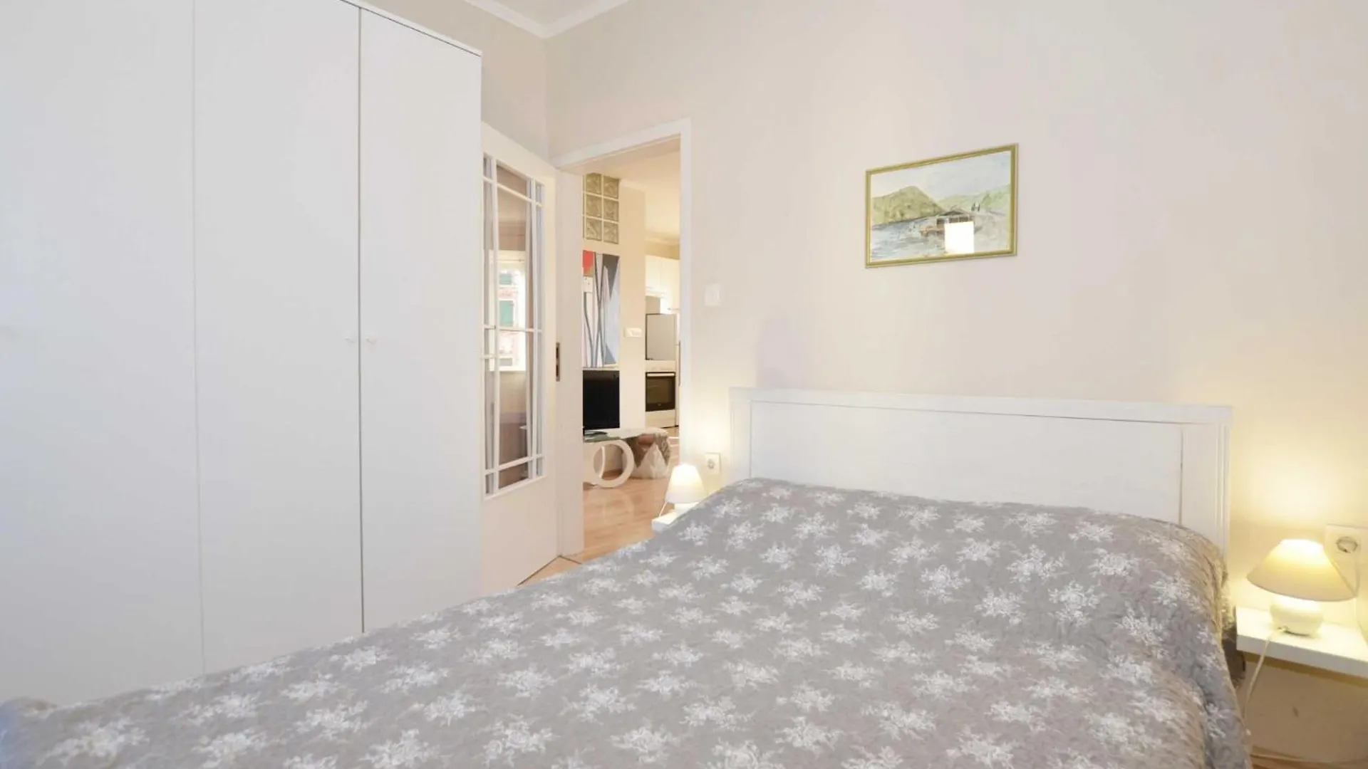 Classy And Modern Old Town Quarter Apartment Rovinj