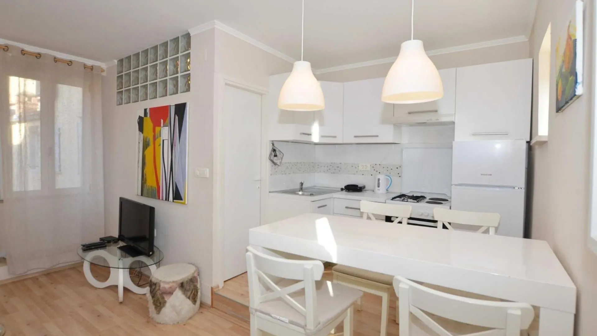 Classy And Modern Old Town Quarter Apartment Rovinj